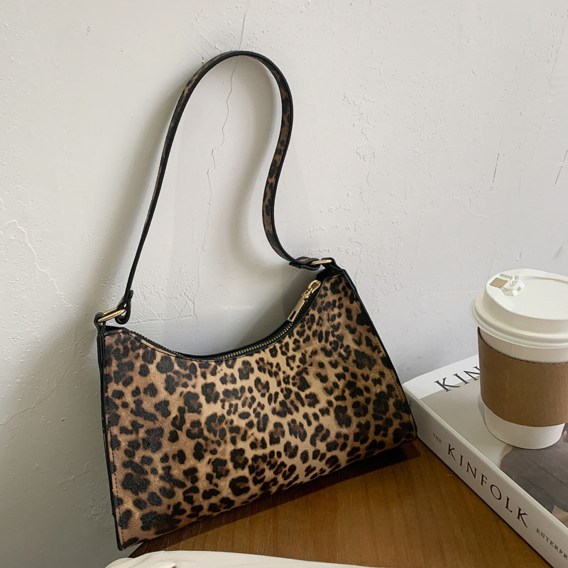 Leopard Pattern (Coffee)